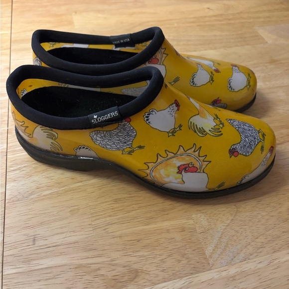 Sloggers Yellow Chicken Print Shoes - Picture 1 of 6